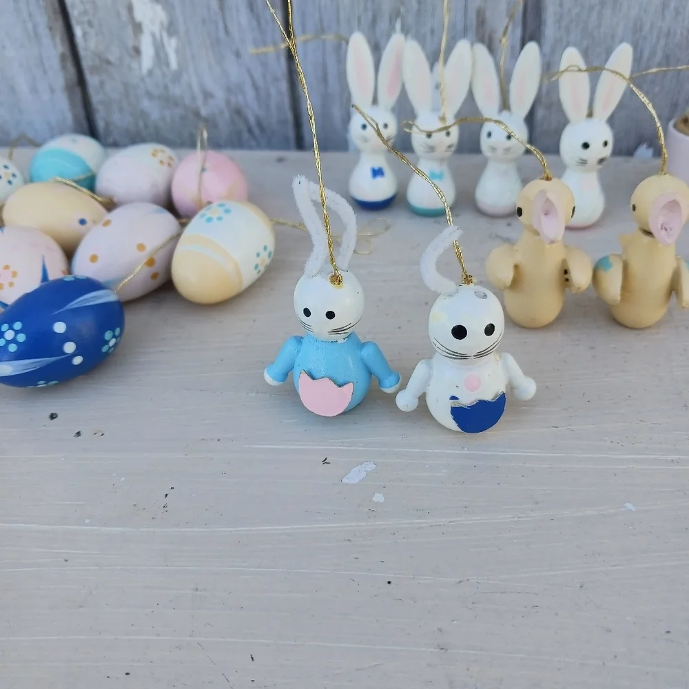 Painted Wood Wooden Easter‎ Spring 24 Mini Ornaments Bunny Eggs Chicks Lot
